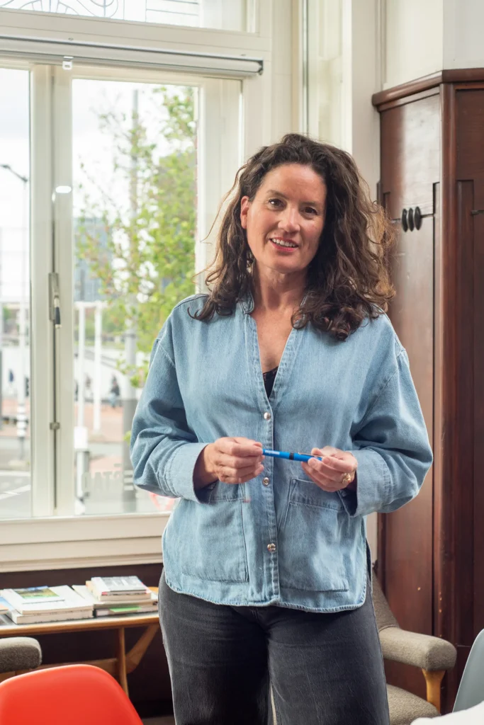 eva de lange vorm de stad amsterdam
